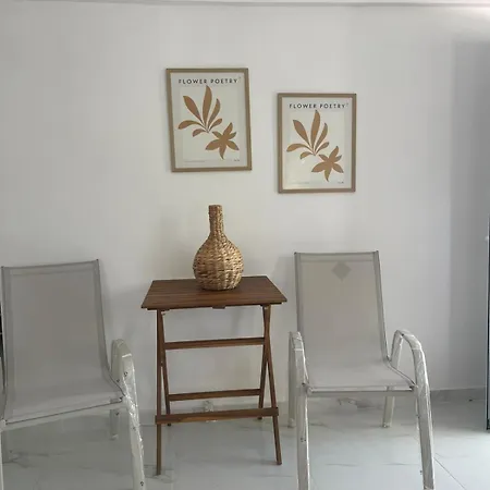 Natural Blue Messonette Дом отдыха Криопиги